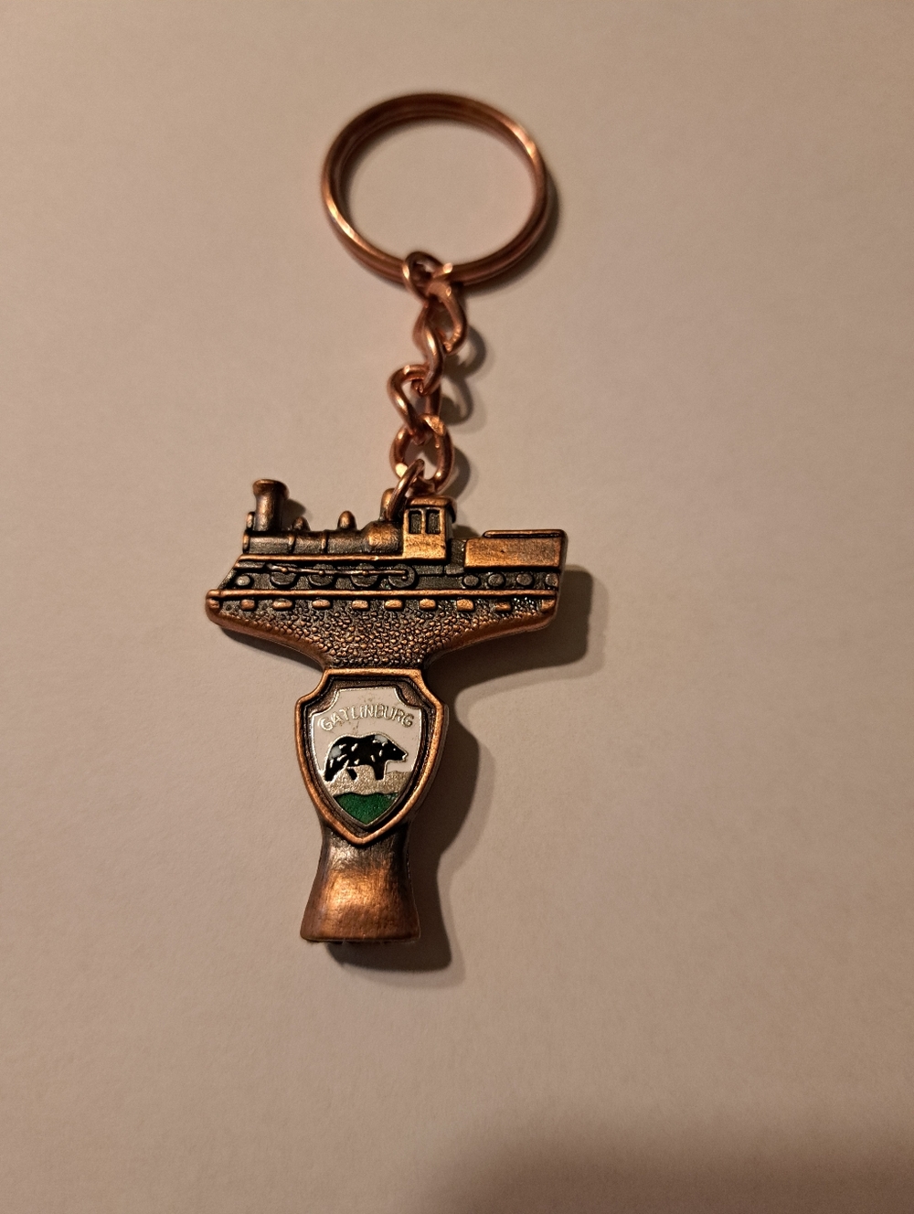 New Vintage Gatlinburg Bear Train Keychain Railroad Souvenir Tennessee Key Ring